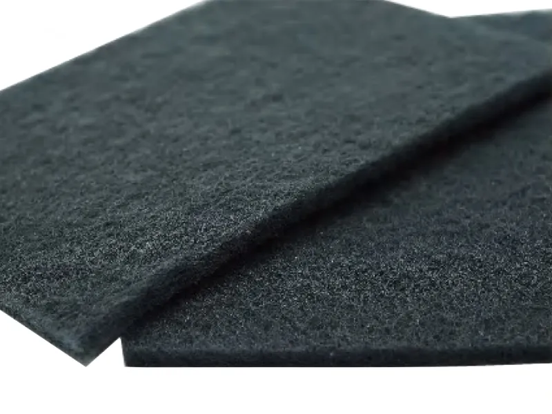 Rouleaux et tampons à récurer non tissés